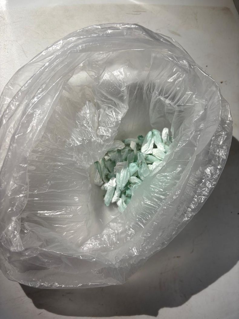 Algunas de las dosis de cocaína secuestradas.