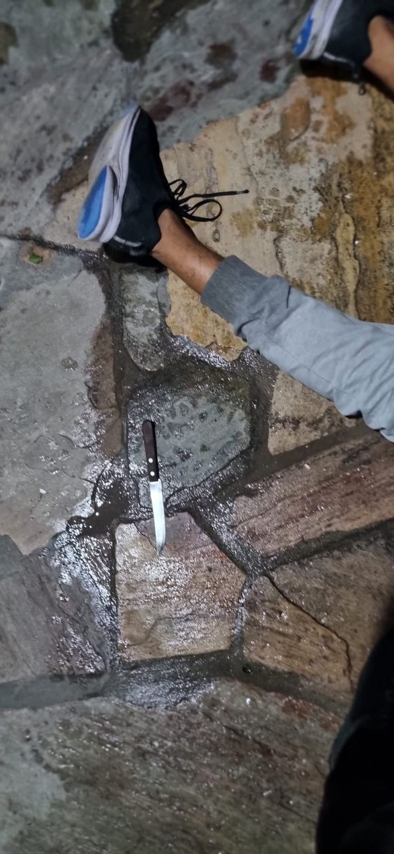 Al ser interceptado por un agente de Patrulla Urbana le secuestraron un cuchillo en poder del sospechoso.