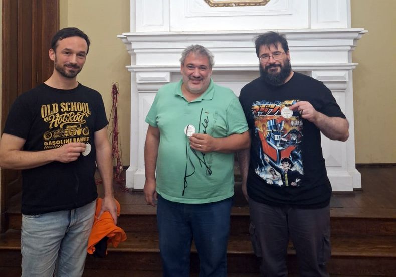 Maximiliano Santini, Jorge Luis Ligotti y Martín Billodas en la premiación del torneo del viernes.
