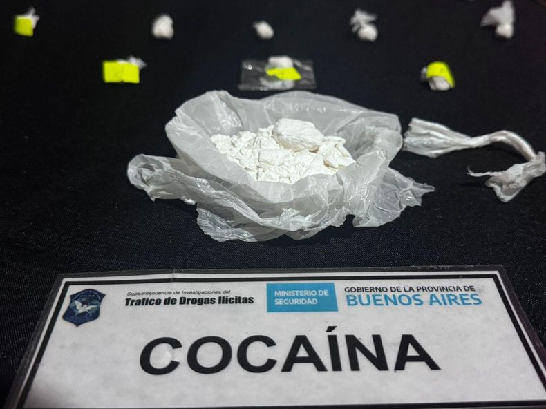 La sustancia secuestrada dio positivo al testearla para determinar si era cocaína.