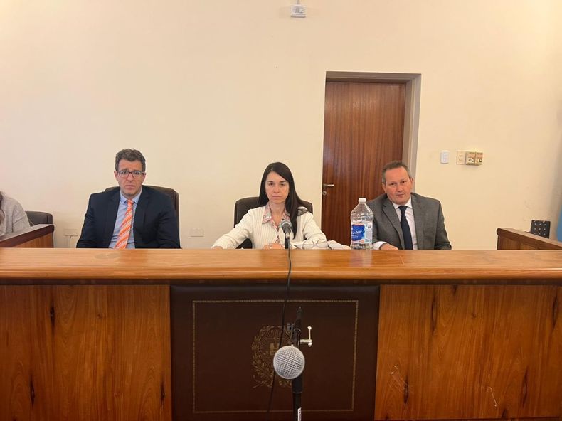La jueza Marcela Santoro inició el período de presidencia del Tribunal oral en lo Criminal desde principio de este mes hasta el 30 de septiembre del año que viene, escoltada por los vocales Guillermo Burrone e Ignacio Uthurry.