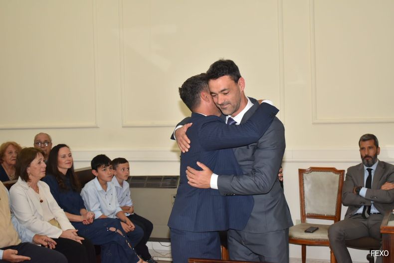 La ceremonia de jura fue muy emotiva por el nutrido acompañamiento de colegas de la magistratura, funcionarios, trabajadores, familiares y amigos del fiscal Juan Tomás Godoy.