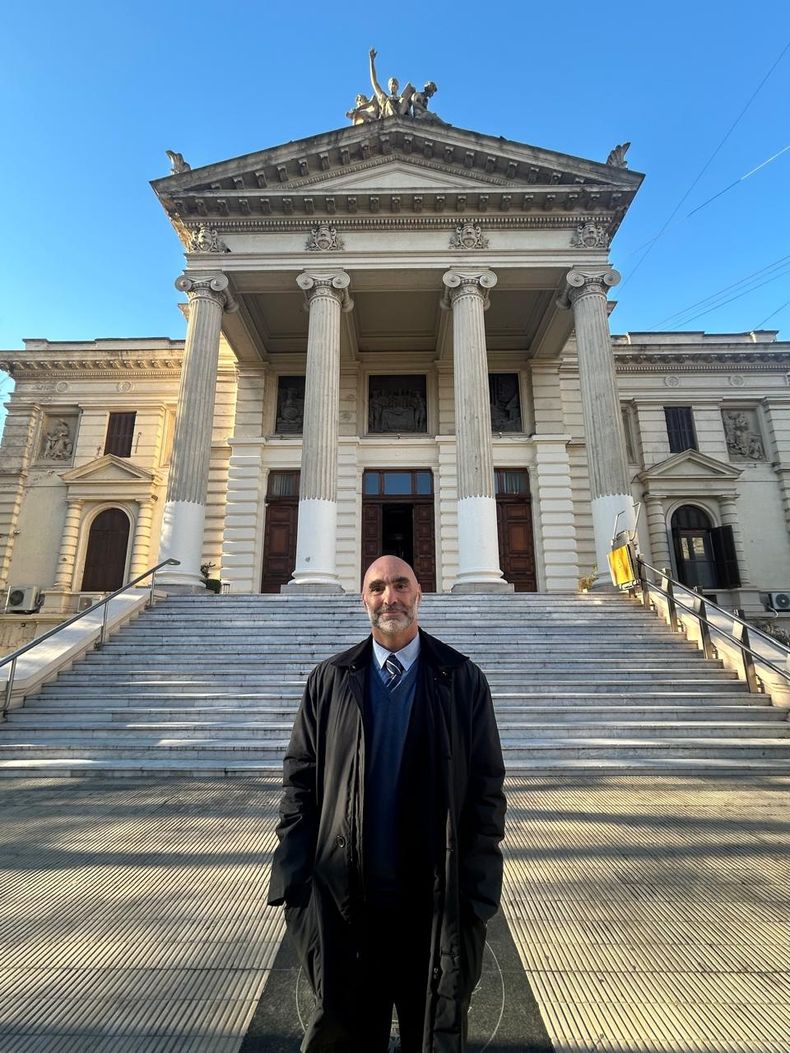 Los senadores aprobaron el pliego de Defensor General de Pablo Santamarina.