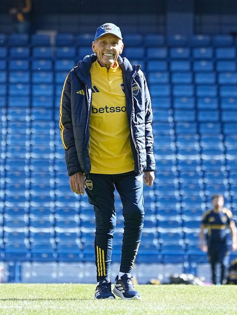 El mundo del fútbol lamenta la pérdida del técnico de Boca Juniors.