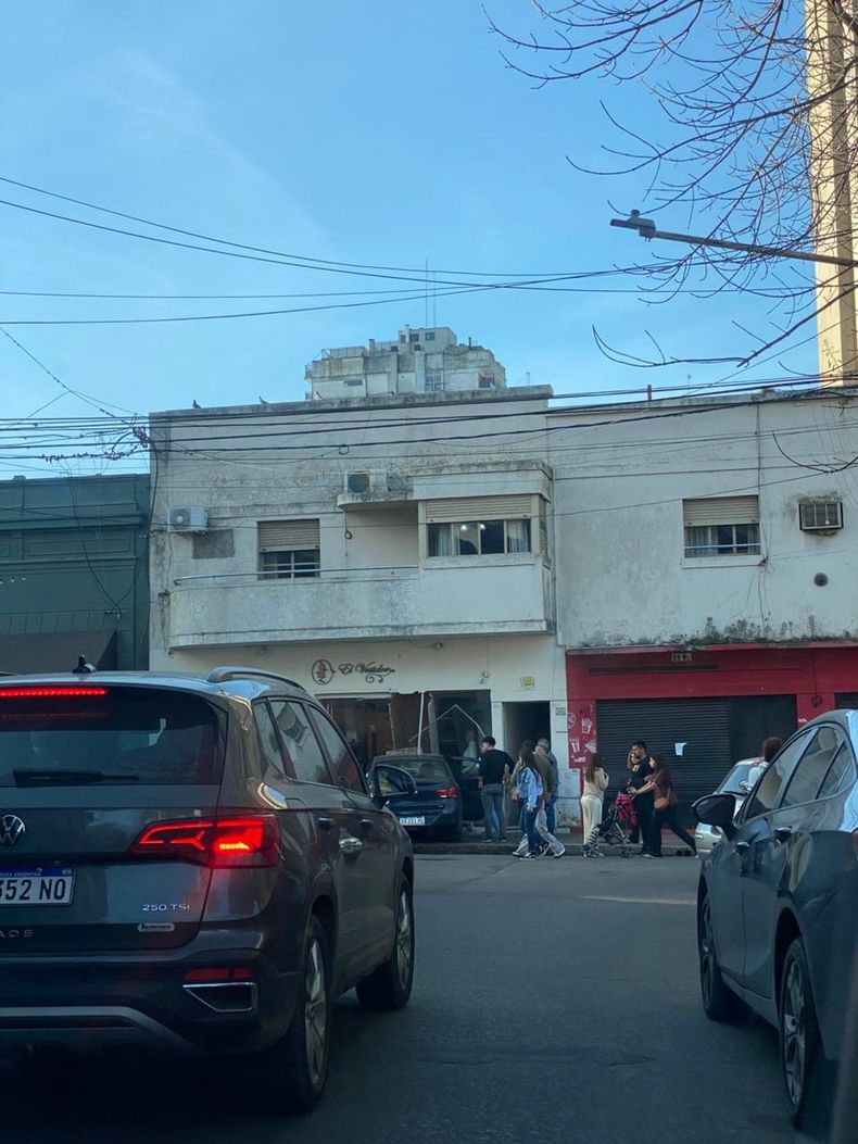 Al horario del siniestro había mucho movimiento de transeúntes y personas en los locales.